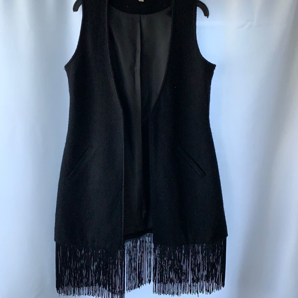 Carson medium 100% wool black vest with fringed bottom
